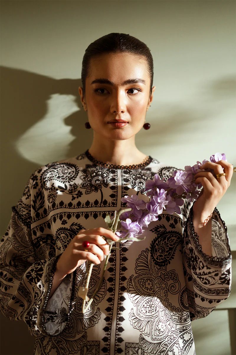 Pettren Print Lawn Suit Stiched