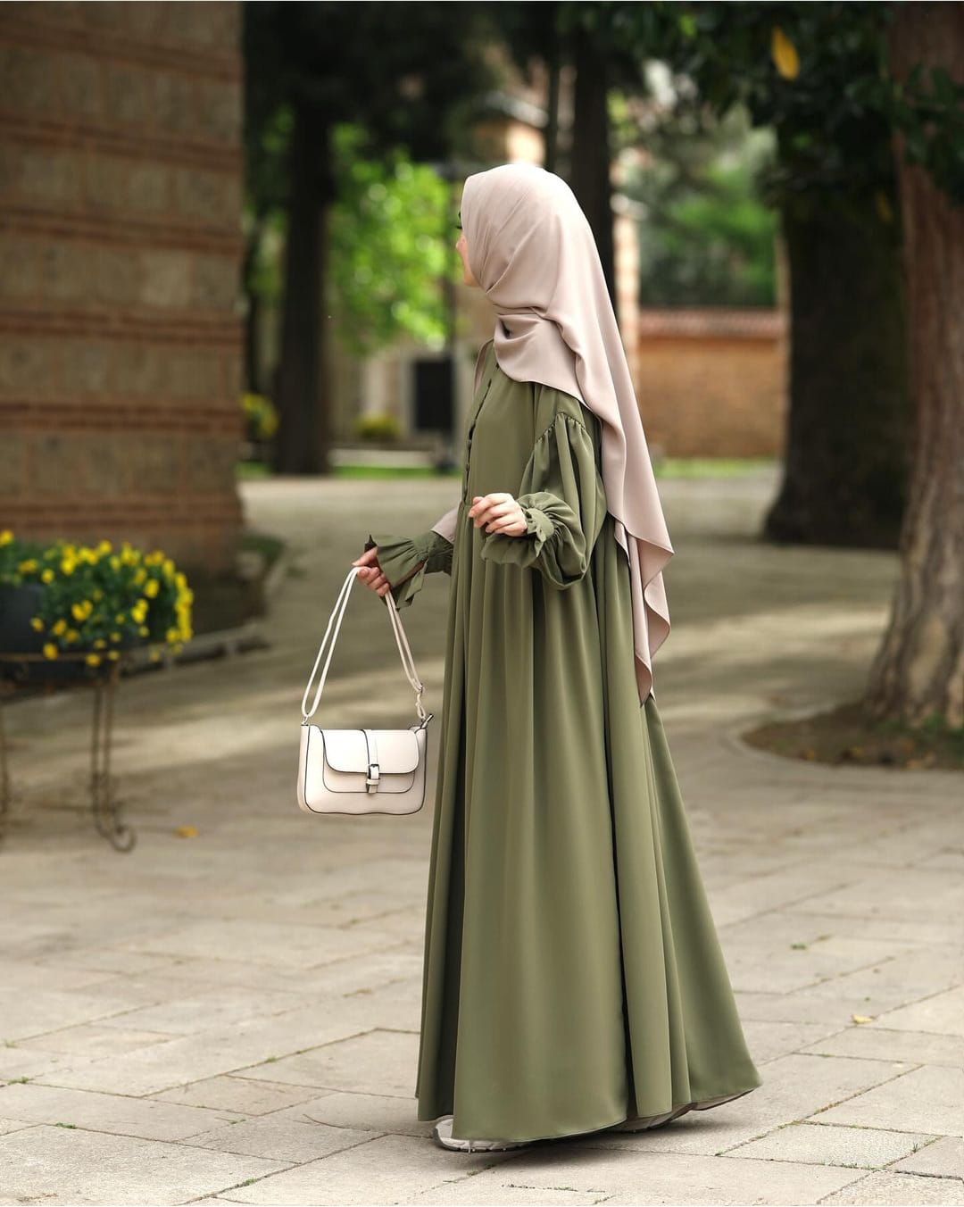 New long Turkish Abaya with stoller