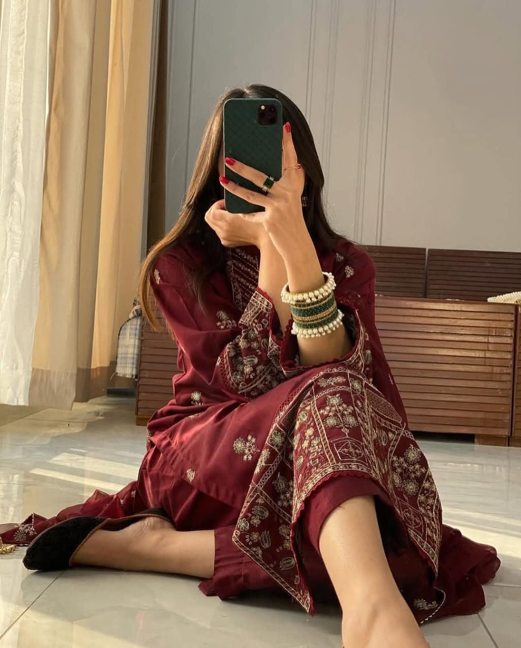Embroiderd designs 3pieces suit