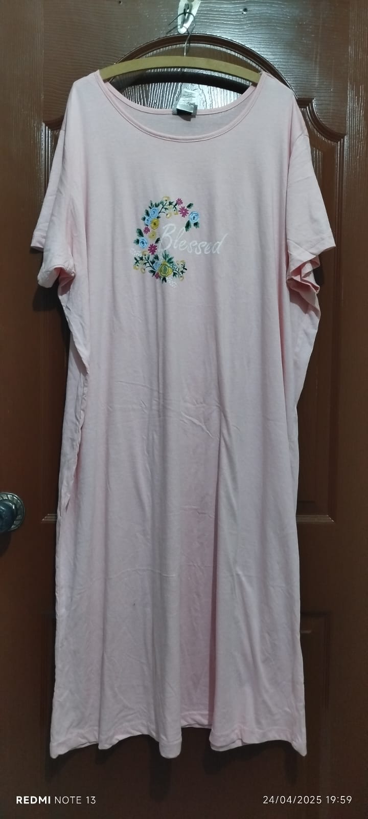 Women Long Teee Tailand Stock