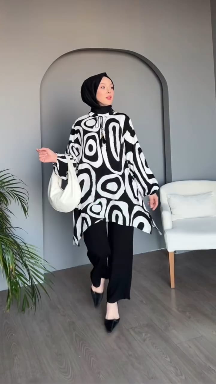 women Round Zebra line Style CO-ORD SET