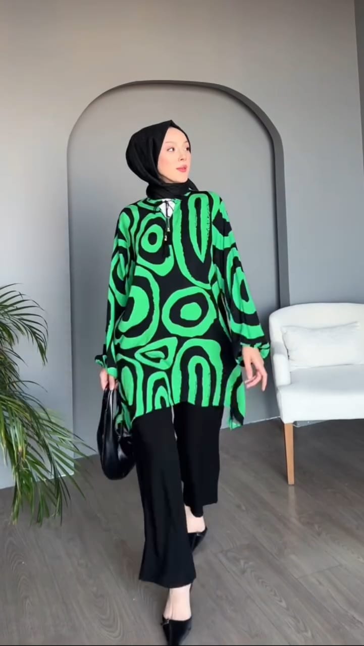women Round Zebra line Style CO-ORD SET